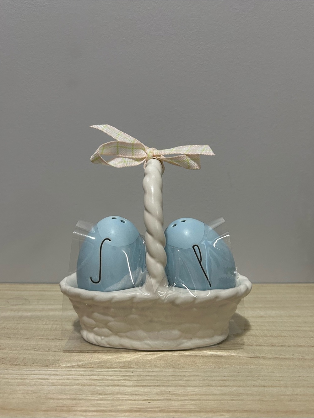 NEW Rae Dunn Blue Robin Egg Salt and Pepper Shakers